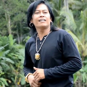 De Bajra, Mang Trianti - Nasi Ayam Pangang