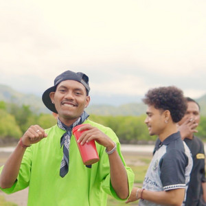 Maria Kartika - NYONG TIMUR