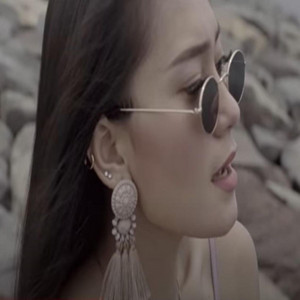 Vita Alvia - Cinta Yang Dosa