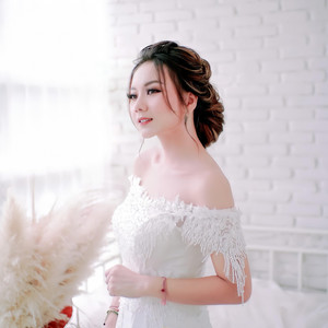 Yessy Diana - Berondong