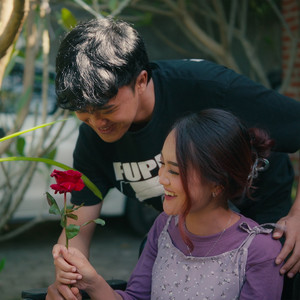 Safira Inema - Nompo