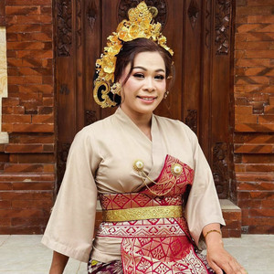 Ayu Puri - Tetep satya