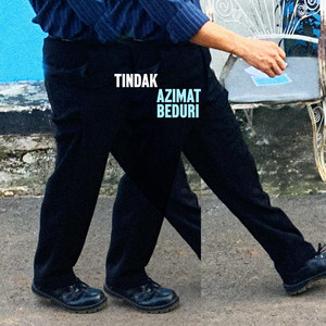 Azimat Beduri - Tindak