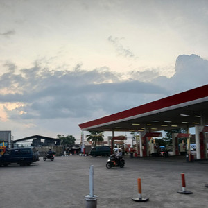 Tamangi AXQ - Hidup di perantauan