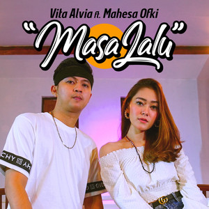 Vita Alvia, Mahesa Ofki - Masa Lalu