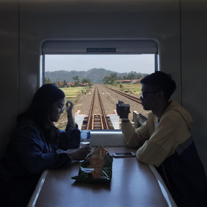 Eleonora Ancilla, Arya S. Aji - Jauh, Berlabuh