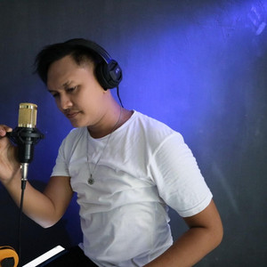 Bobby Faraby - Jangan Pernah Menyerah ( Tuhan Tak Pernah Janji ) - Acoustic