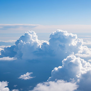 Aura bela - Bulan madu di awan biru